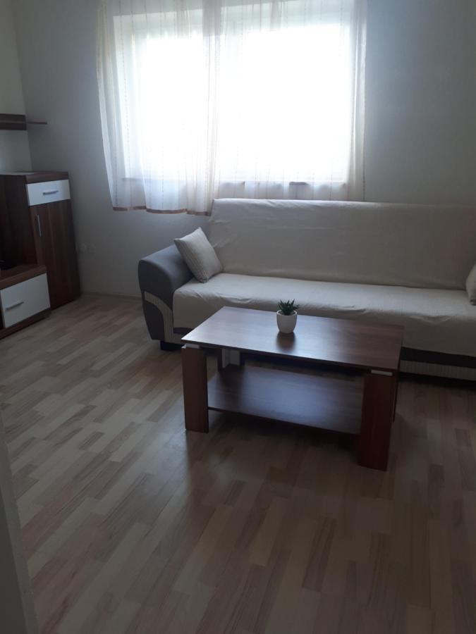 شقة سوملجاناك  في Apartman Filip المظهر الخارجي الصورة